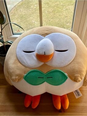 Official Pokemon Plush: Sleeping Rowlet (Large)